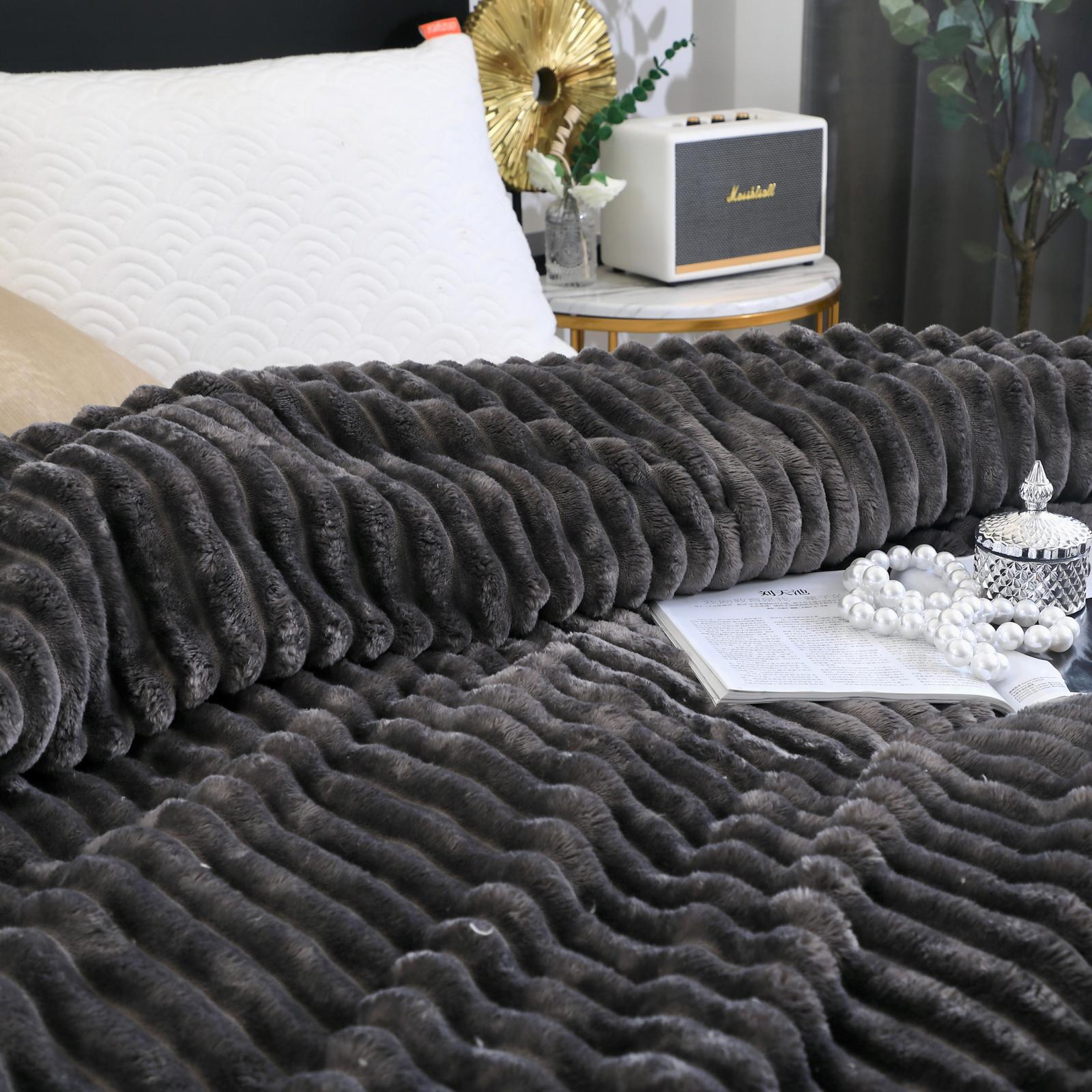 Patura pufoasa CoCoLiNo, 200x230cm, Jojo Home, Gri inchis - 2 | YEO