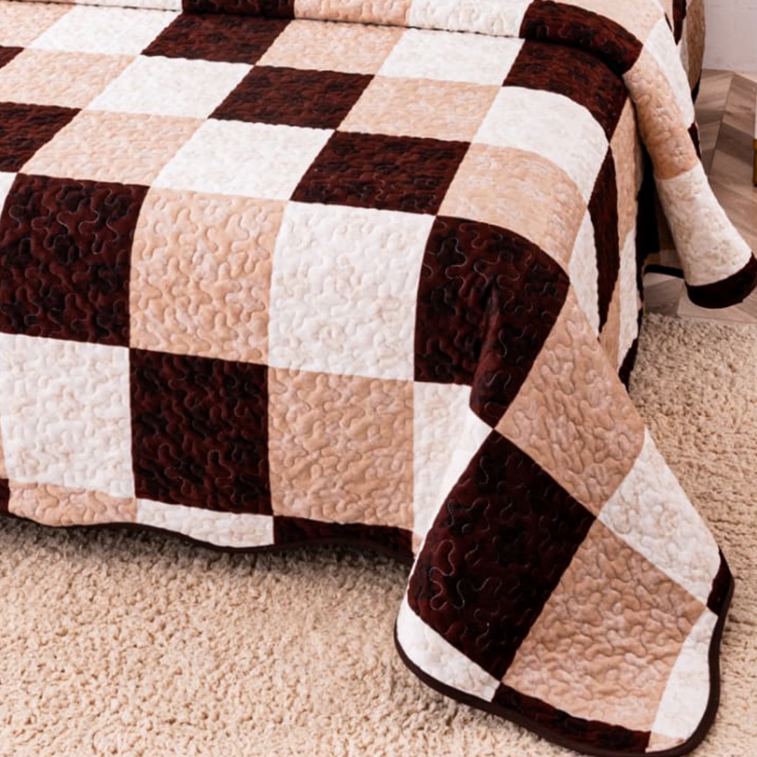 Cuvertura Pat Dublu, Catifea Matlasata, 230x250 cm, 2 fete de perna 60x80cm, Bej, Maro, Patrate - 2 | YEO