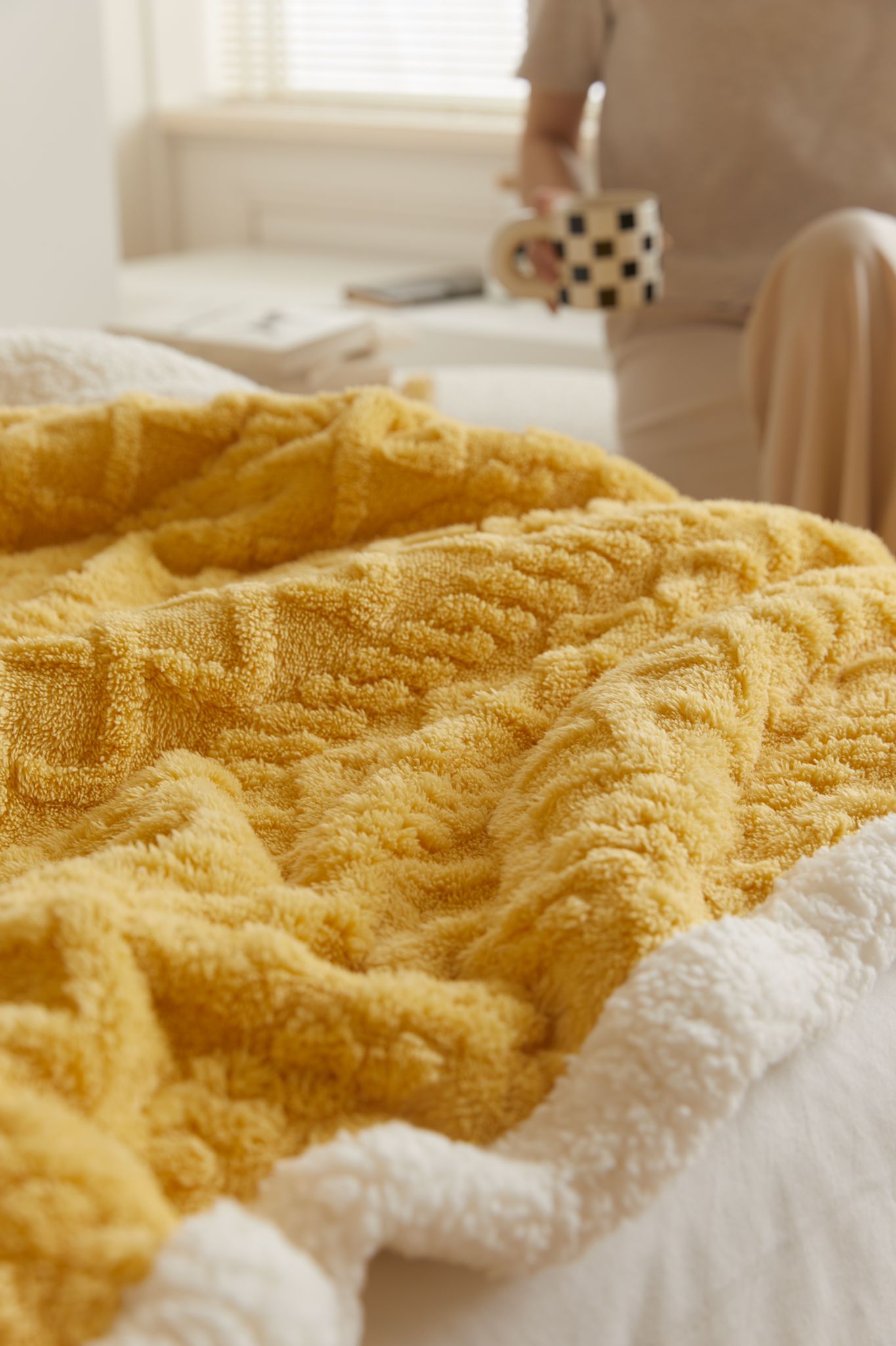 Patura CoCoLiNo tip Tricotaj cu blanita, 200x230cm, Jojo Home, Galben - 2 | YEO