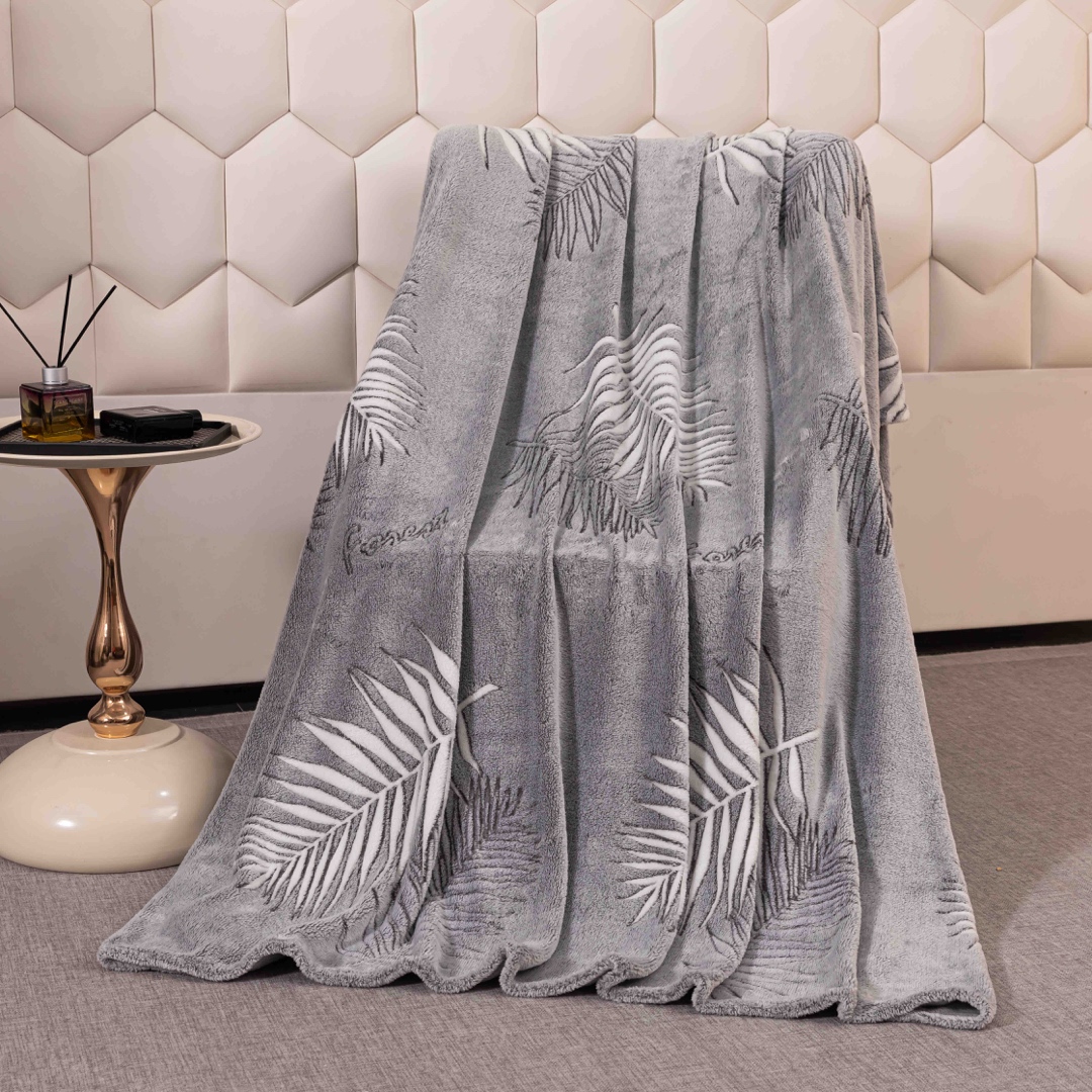 Patura Pufoasa CoCoLiNo, Jojo Home, 200x230cm, Gri, frunze - 1 | YEO