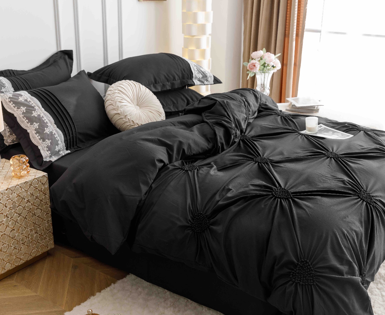 Lenjerie de Pat Premium, JOJO HOME, Finet Soft Touch, cu Inimioare din Pliuri Brodate, si Dantela Delicata, 6 Piese, Nesifonabila si Durabila, Negru - 4 | YEO