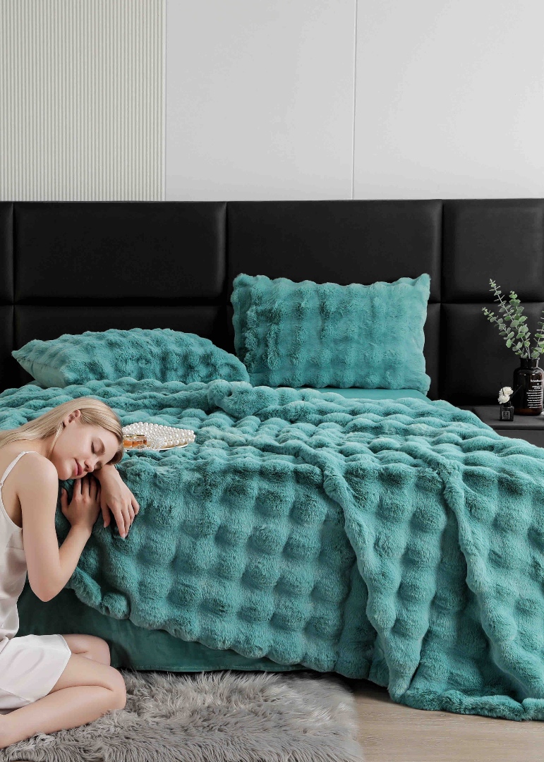 Lenjerie Luxury Pat Dublu, Jojo Home, ExtraPufoasa, din Blanita Artificiala tip Iepure, 6 piese, Turquoise - 1 | YEO