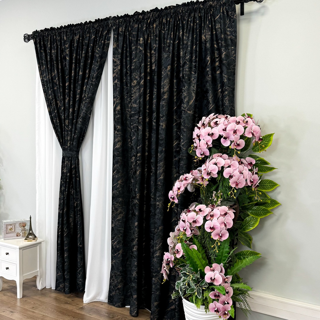 Draperie Catifea MYKONOS cu valuri rafinate aurii, 140cm latime x 260cm inaltime, cu TIV LAT, Negru - V8 - 2 | YEO