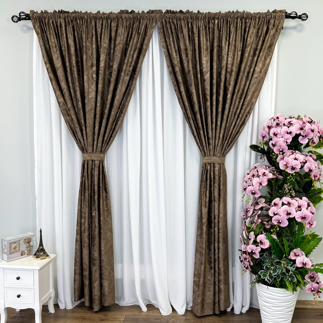 Draperie Catifea MYKONOS cu valuri rafinate aurii, 140cm latime x 260cm inaltime, cu TIV LAT, Maro - V44 - 1 | YEO