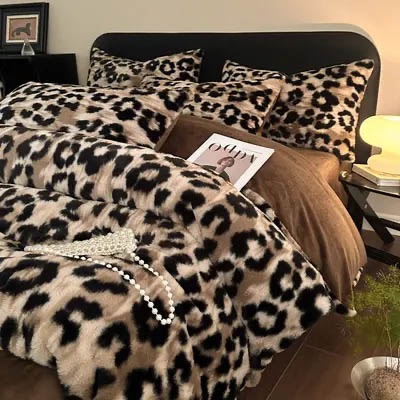 Lenjerie de Pat Premium, ExtraPufoasa,  „Bunny Touch”, din Blanita Artificiala tip Iepure + CoCoLiNo Catifelat, 6 piese, Bej, Maro, Leopard Print - 2 | YEO