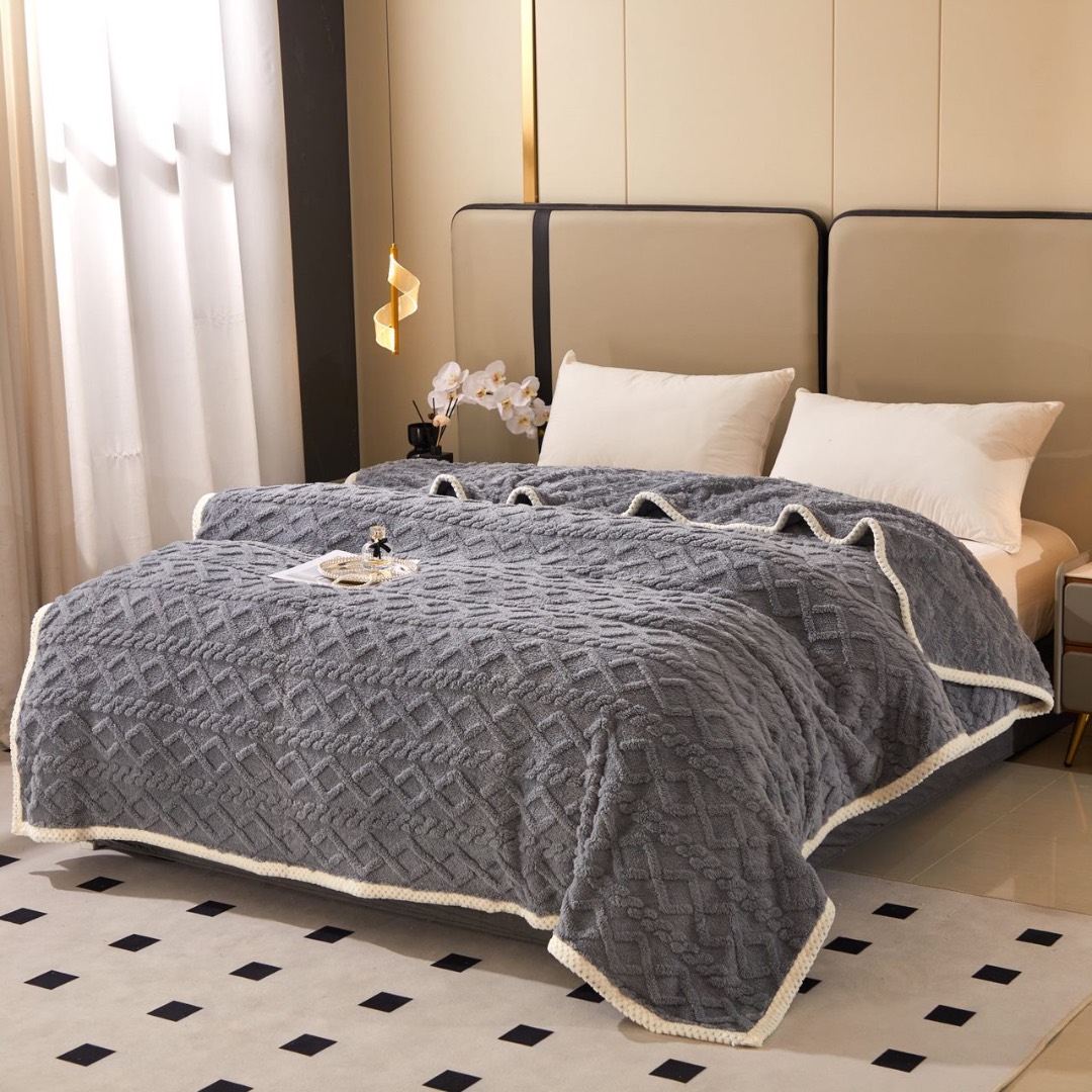 Patura Premium, 200x230cm, CoCoLiNo, Grofata, cu Model 3D Tip Tricotaj si Bordura din Blanita Contrastanta – Eleganta si Caldura Absoluta, Gri - 4 | YEO