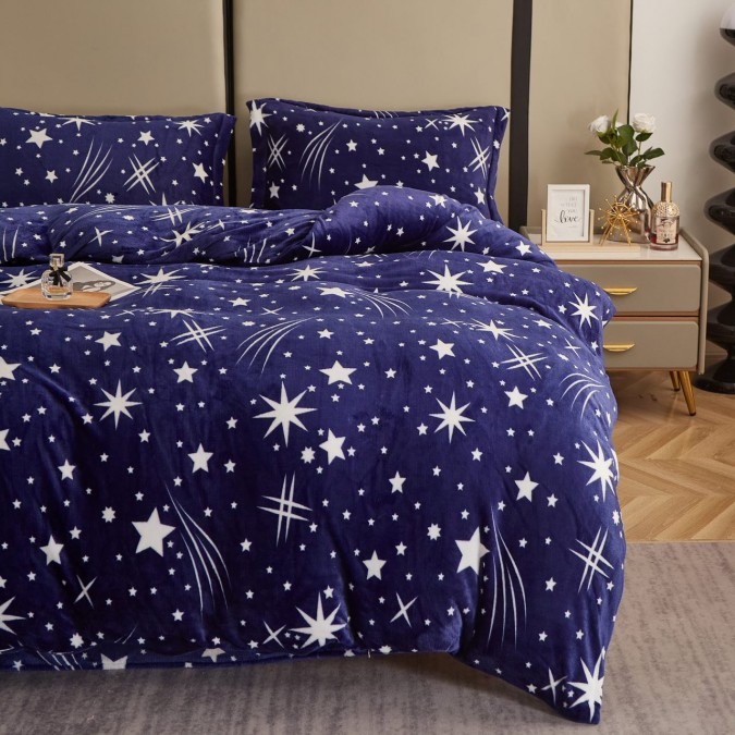 Lenjerie pat dublu, Super Pufoasa COCOLINO,cu ELASTIC, 4 piese, Bleumarin, ploaie de stele - 1 | YEO