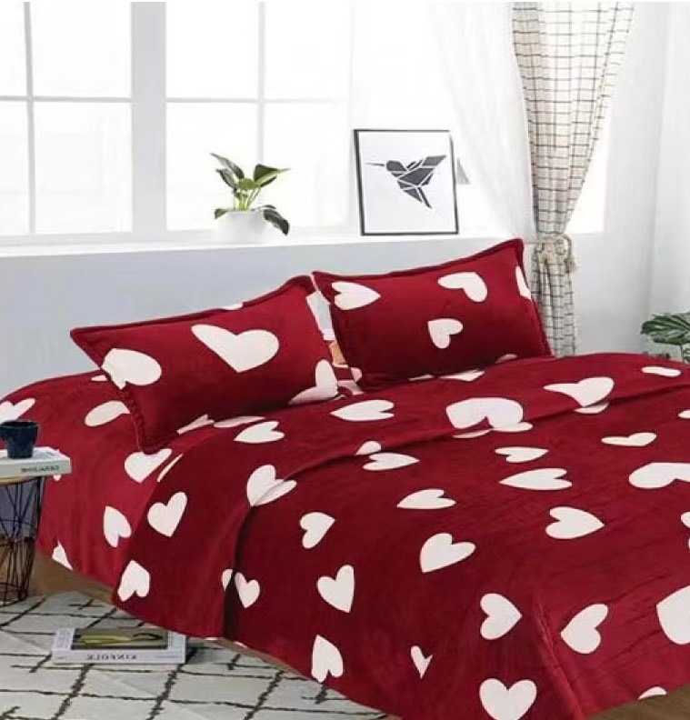 Lenjerie pat dublu, Super Pufoasa COCOLINO,cu ELASTIC, 4 piese, Rosu, inimioare - 1 | YEO