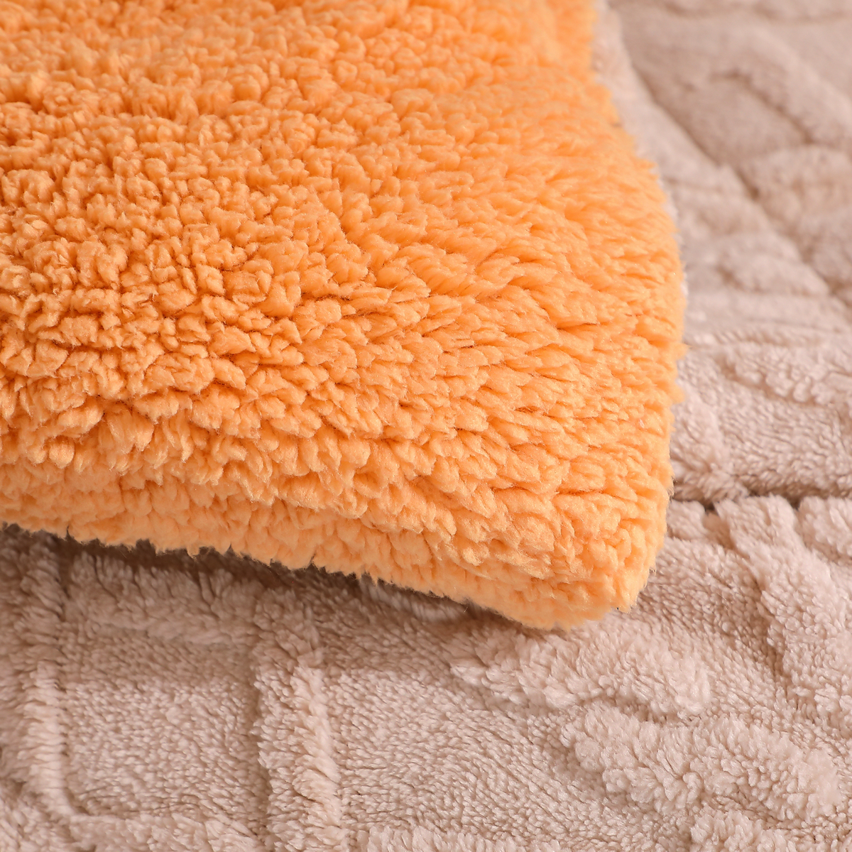 Poze Pilota CoCoLiNo Sherpa tip Tricotaj cu blanita bej, matlasata, 200x230cm + 2 fete de perna 50x70cm, cappuccino cumparamisim.ro