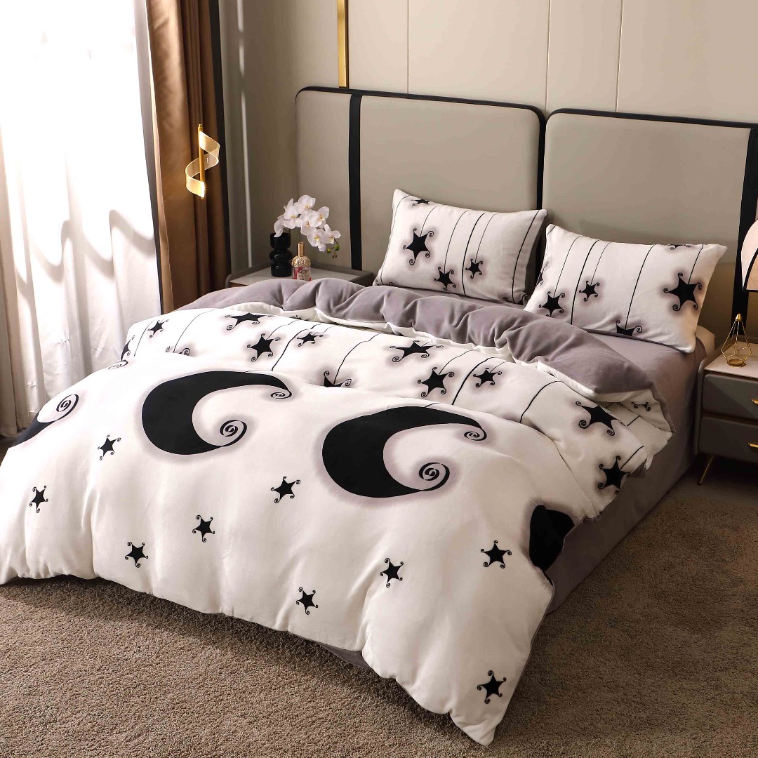 Lenjerie pat dublu, Super Pufoasa COCOLINO, 4 piese, Alb, Negru, Stele si Luna - 1 | YEO