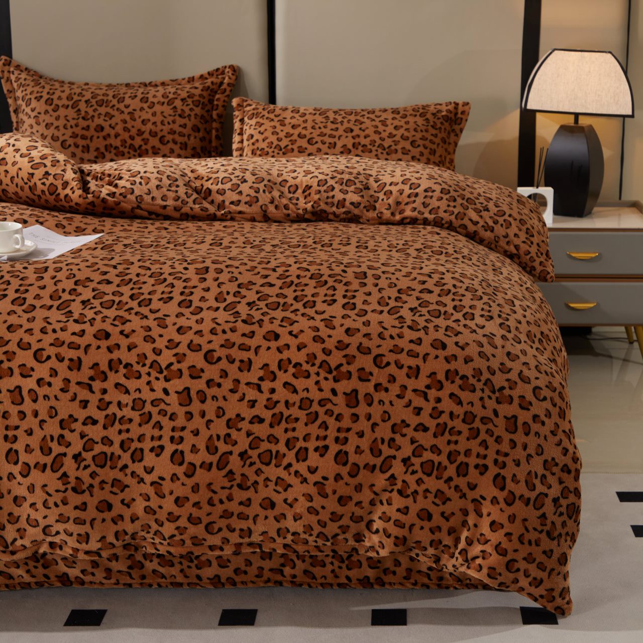 Lenjerie pat dublu, Super Pufoasa COCOLINO, 4 piese, Maro, animal print - 1 | YEO