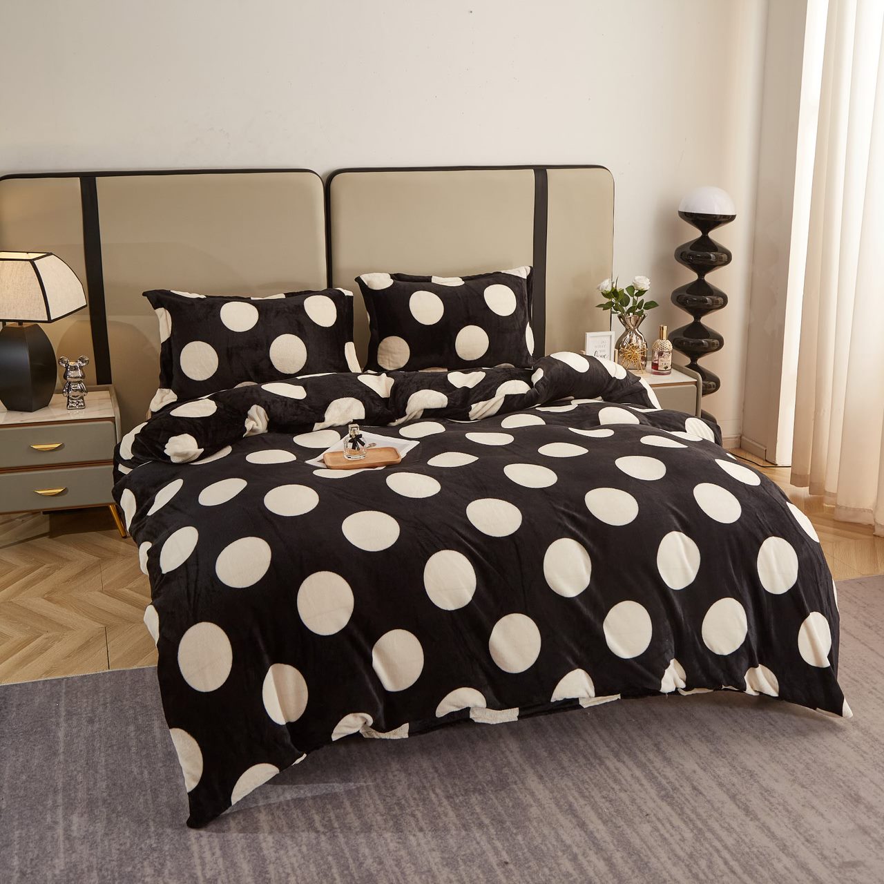 Lenjerie pat dublu, Super Pufoasa COCOLINO, 4 piese, Negru-Alb, buline - 2 | YEO