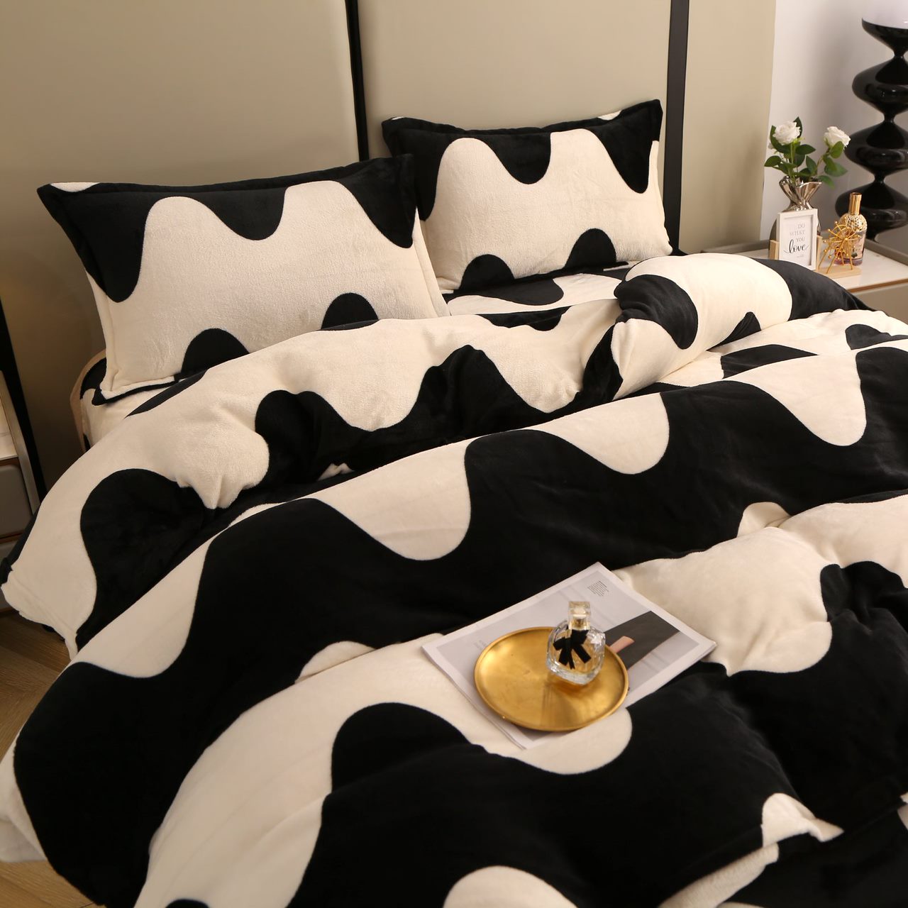 Lenjerie pat dublu, Super Pufoasa COCOLINO, 4 piese, Crem-Negru, valuri - 2 | YEO