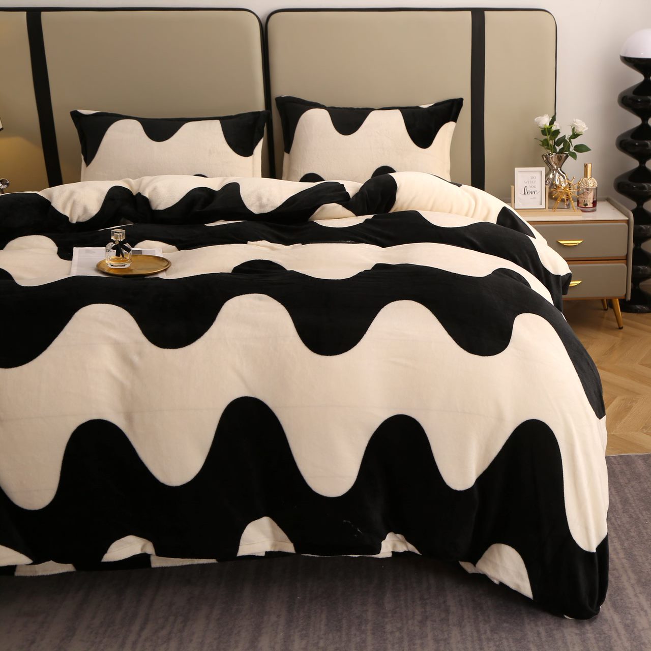 Lenjerie pat dublu, Super Pufoasa COCOLINO, 4 piese, Crem-Negru, valuri - 4 | YEO