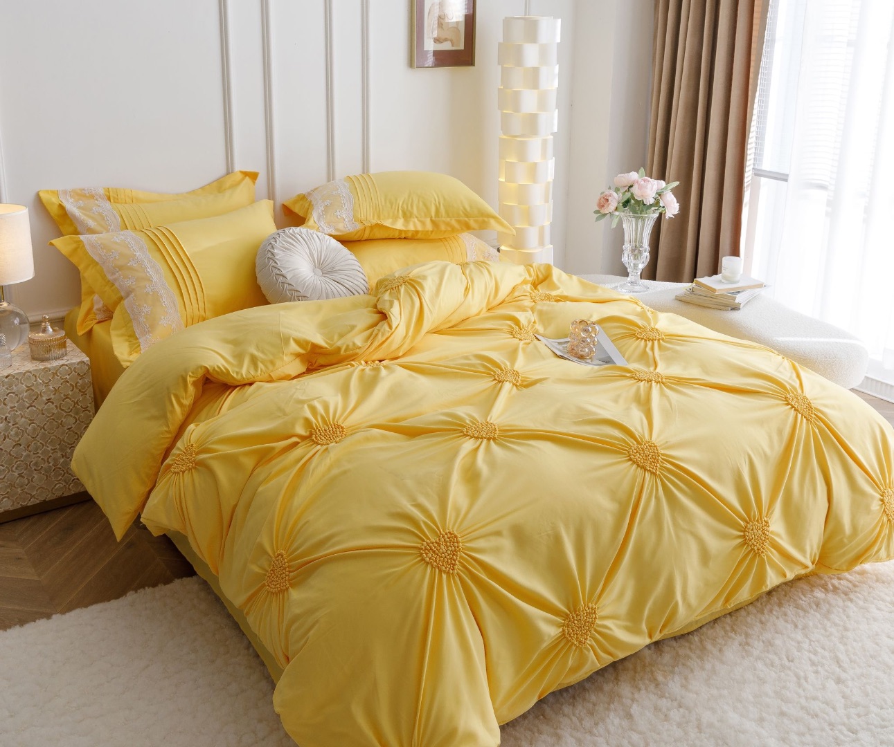 Lenjerie de Pat Premium, JOJO HOME, Finet Soft Touch, cu Inimioare din Pliuri Brodate, si Dantela Delicata, 6 Piese, Nesifonabila si Durabila, Galben - 3 | YEO