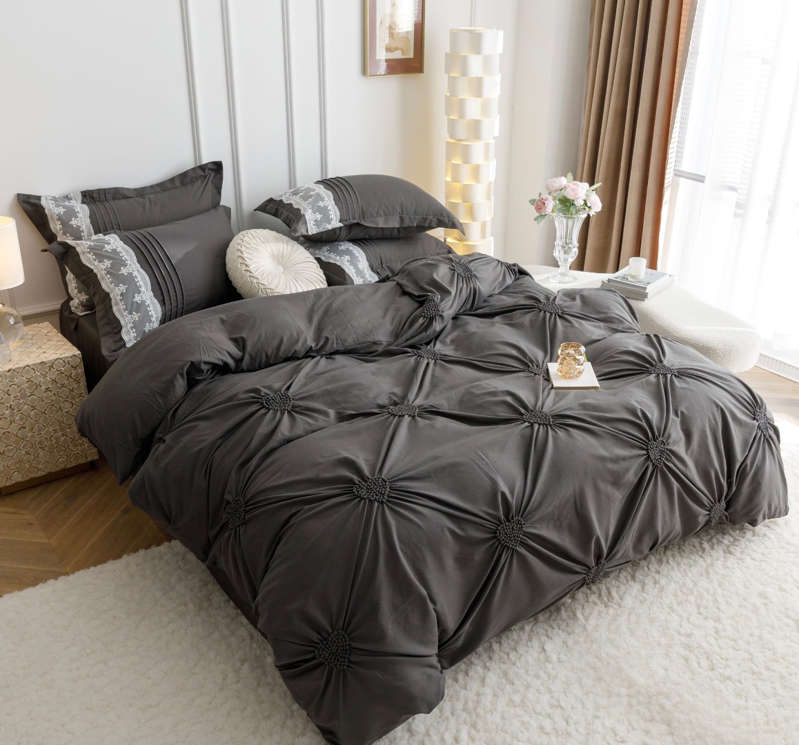 Lenjerie de Pat Premium, JOJO HOME, Finet Soft Touch, cu Inimioare din Pliuri Brodate, si Dantela Delicata, 6 Piese, Nesifonabila si Durabila, Gri inchis - 3 | YEO