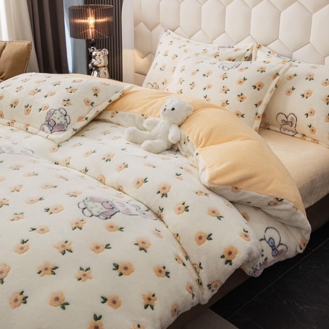 Lenjerie pat dublu, Super Pufoasa COCOLINO,cu ELASTIC, 4 piese, Jojo Home, Crem, Floricele - 2 | YEO
