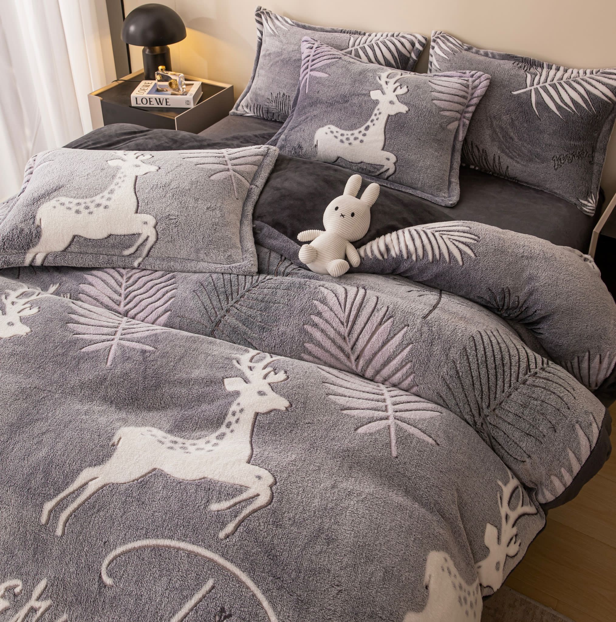 Lenjerie pat dublu, Super Pufoasa COCOLINO,cu ELASTIC, 4 piese, Jojo Home, Gri, reni - 2 | YEO