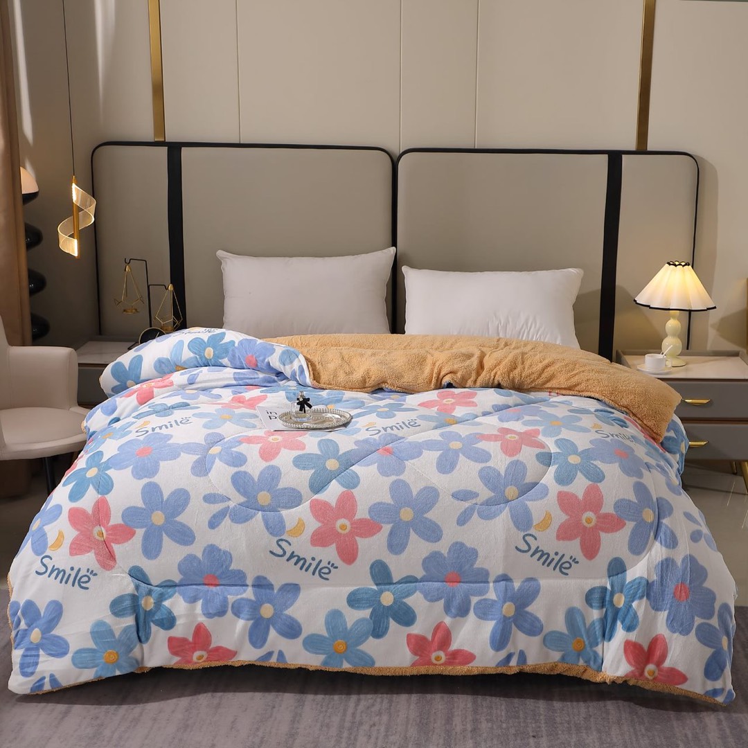 Pilota Cocolino cu Blanita Bej Ultra Pufoasa, Matlasata, 200x230 cm – Caldura Instanta si Confort de Lux pentru Nopti Reci, Alb, flori - 1 | YEO