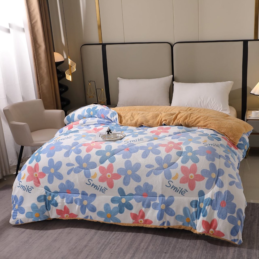 Pilota Cocolino cu Blanita Bej Ultra Pufoasa, Matlasata, 200x230 cm – Caldura Instanta si Confort de Lux pentru Nopti Reci, Alb, flori - 4 | YEO