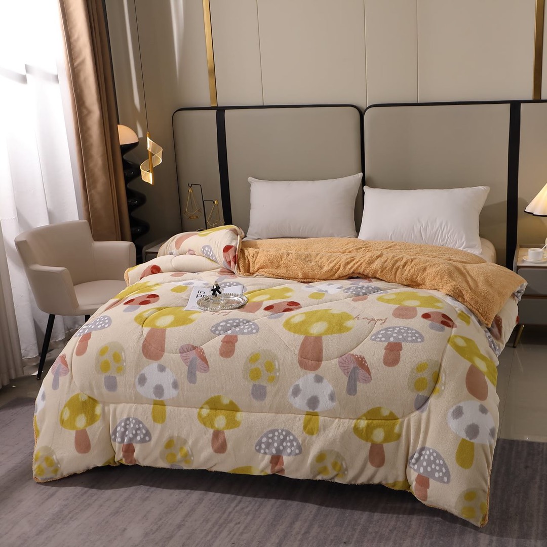 Pilota Cocolino cu Blanita Bej Ultra Pufoasa, Matlasata, 200x230 cm – Caldura Instanta si Confort de Lux pentru Nopti Reci, Crem, ciupercute - 2 | YEO