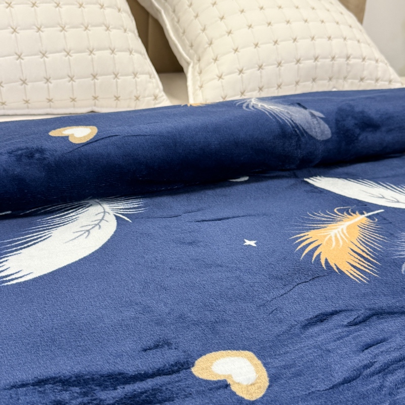 Patura pufoasa cocolino 200x230cm, 240g/mp, Bleumarin, Pene - 3 | YEO