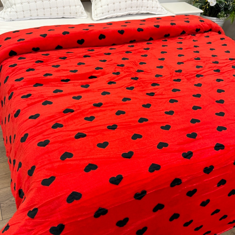 Patura pufoasa cocolino 200x230cm, 240g/mp, Rosu, Inimioare Negre - 3 | YEO