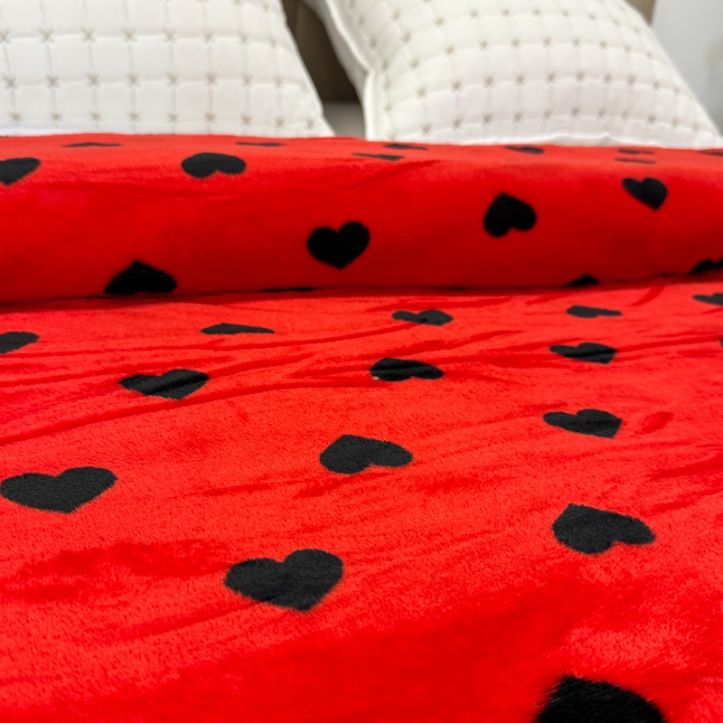 Patura pufoasa cocolino 200x230cm, 240g/mp, Rosu, Inimioare Negre - 4 | YEO