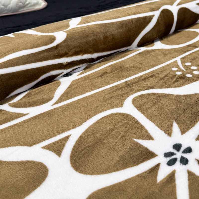 Patura pufoasa cocolino 200x230cm, 240g/mp, Maroniu, Flori - 3 | YEO