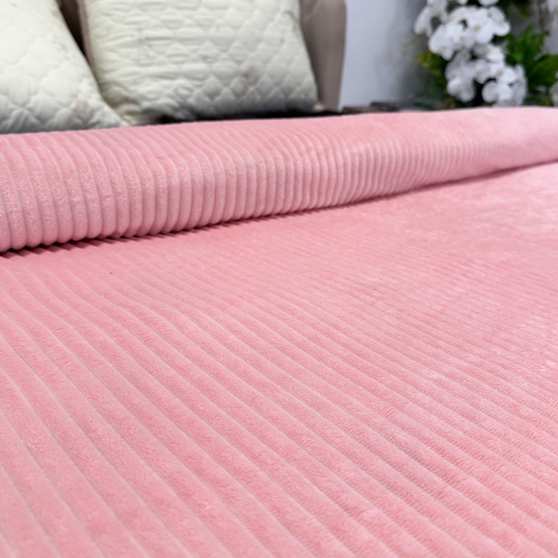 Patura pufoasa cocolino 200x230cm, 240g/mp, Roz cu Dungi Gofrate - 3 | YEO
