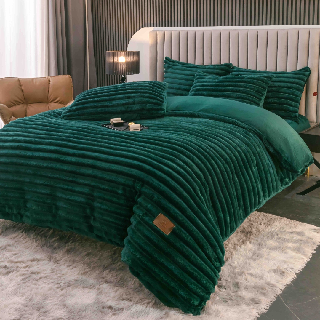 Lenjerie Deluxe, Jojo Home, 4 Piese, Blanita Shorthair si CoCoLiNo, cu Elastic Perimetral, Verde Smarald - 1 | YEO