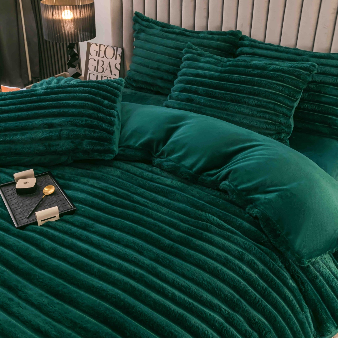 Lenjerie Deluxe, Jojo Home, 4 Piese, Blanita Shorthair si CoCoLiNo, cu Elastic Perimetral, Verde Smarald - 2 | YEO