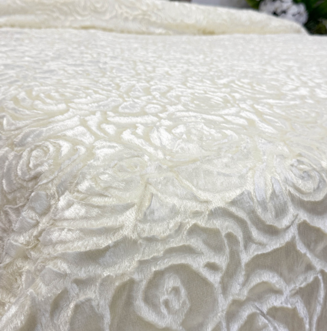 Patura Premium, Blanita Artificiala Fina, 200x230cm, Ivoire, Roses - 3 | YEO