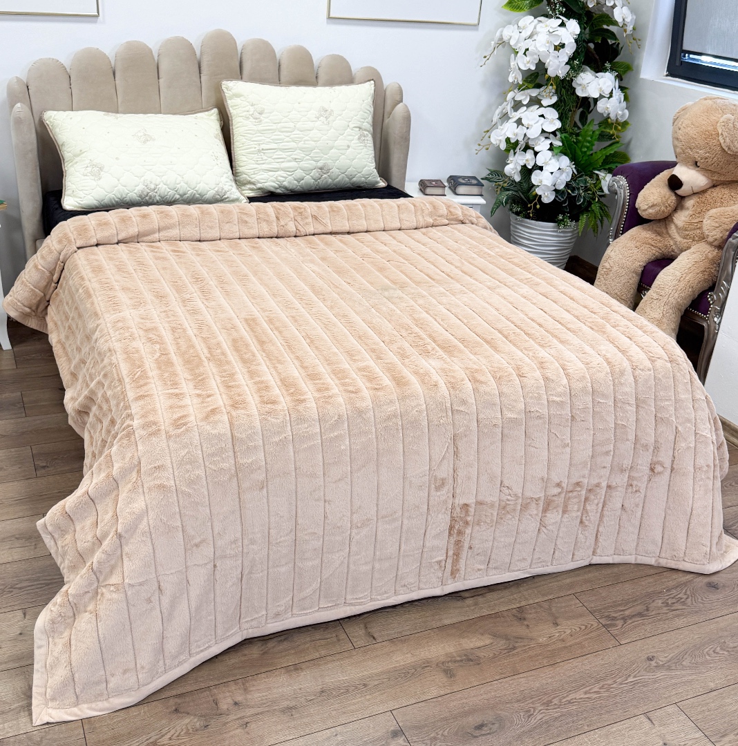 Patura Premium, Blanita Artificiala Fina, 200x230cm, Bej, Dungi - 2 | YEO