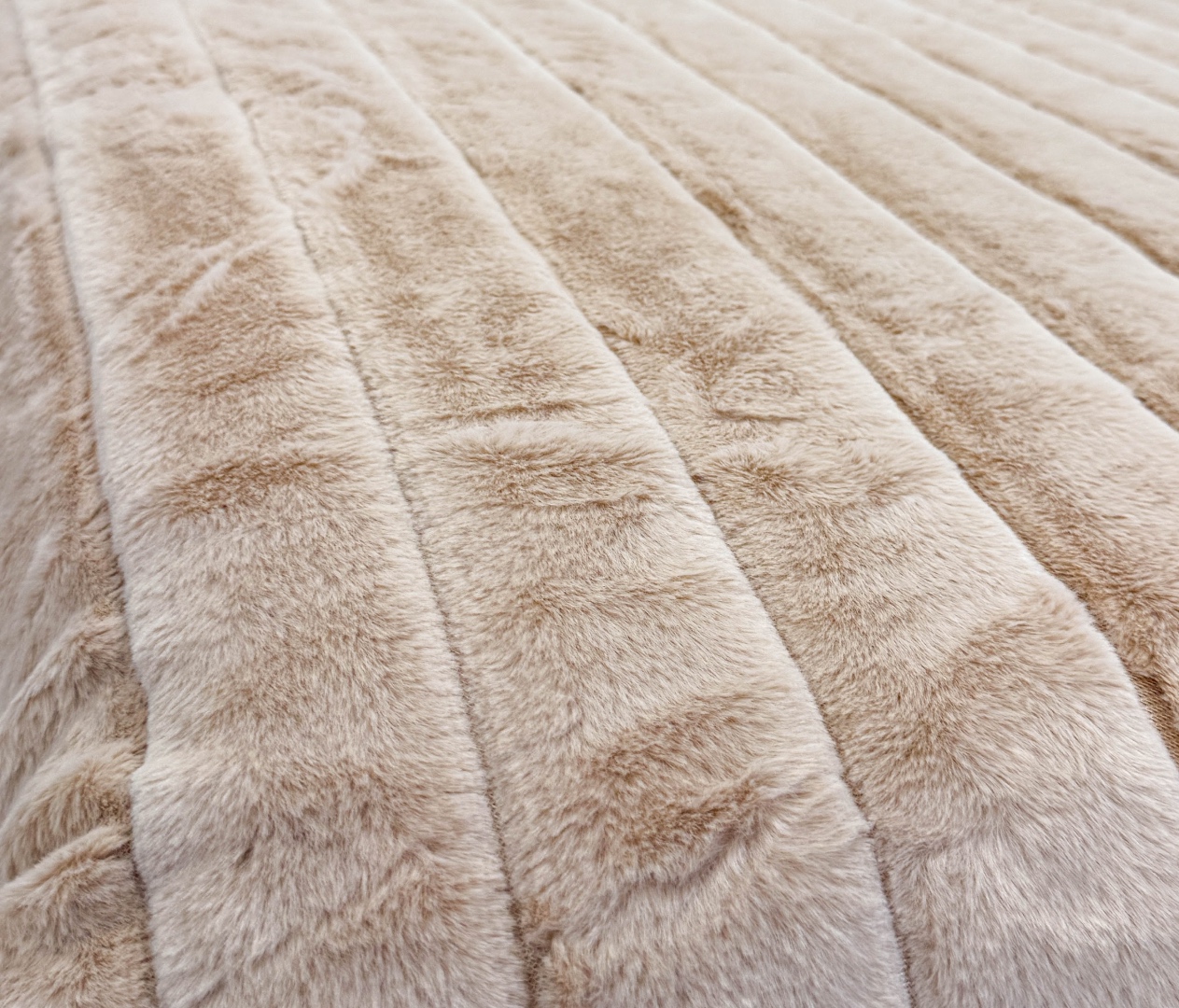 Patura Premium, Blanita Artificiala Fina, 200x230cm, Bej, Dungi - 3 | YEO