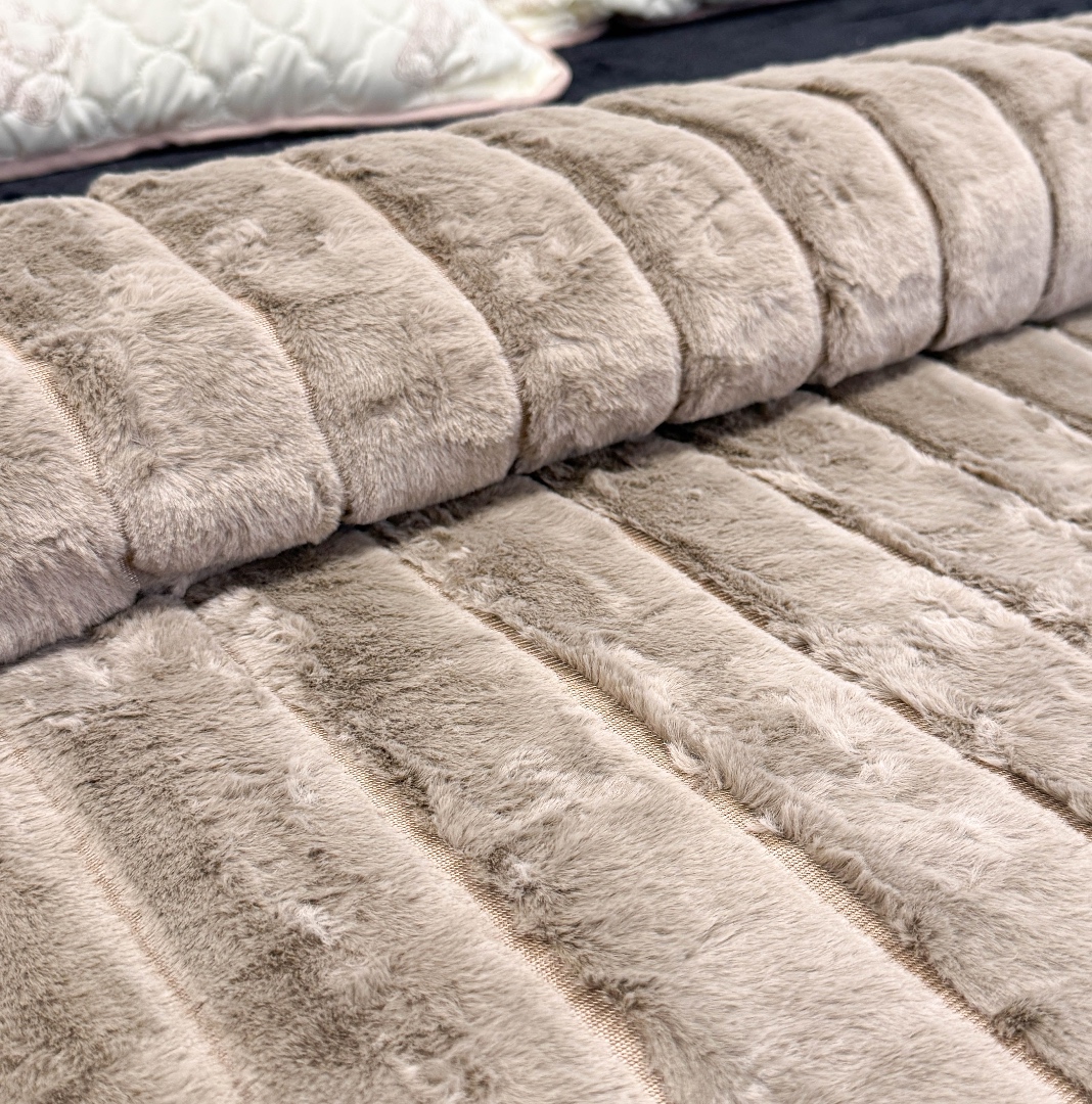 Patura Premium, Blanita Artificiala Fina, 200x230cm, Cappuccino, Dungi - 3 | YEO