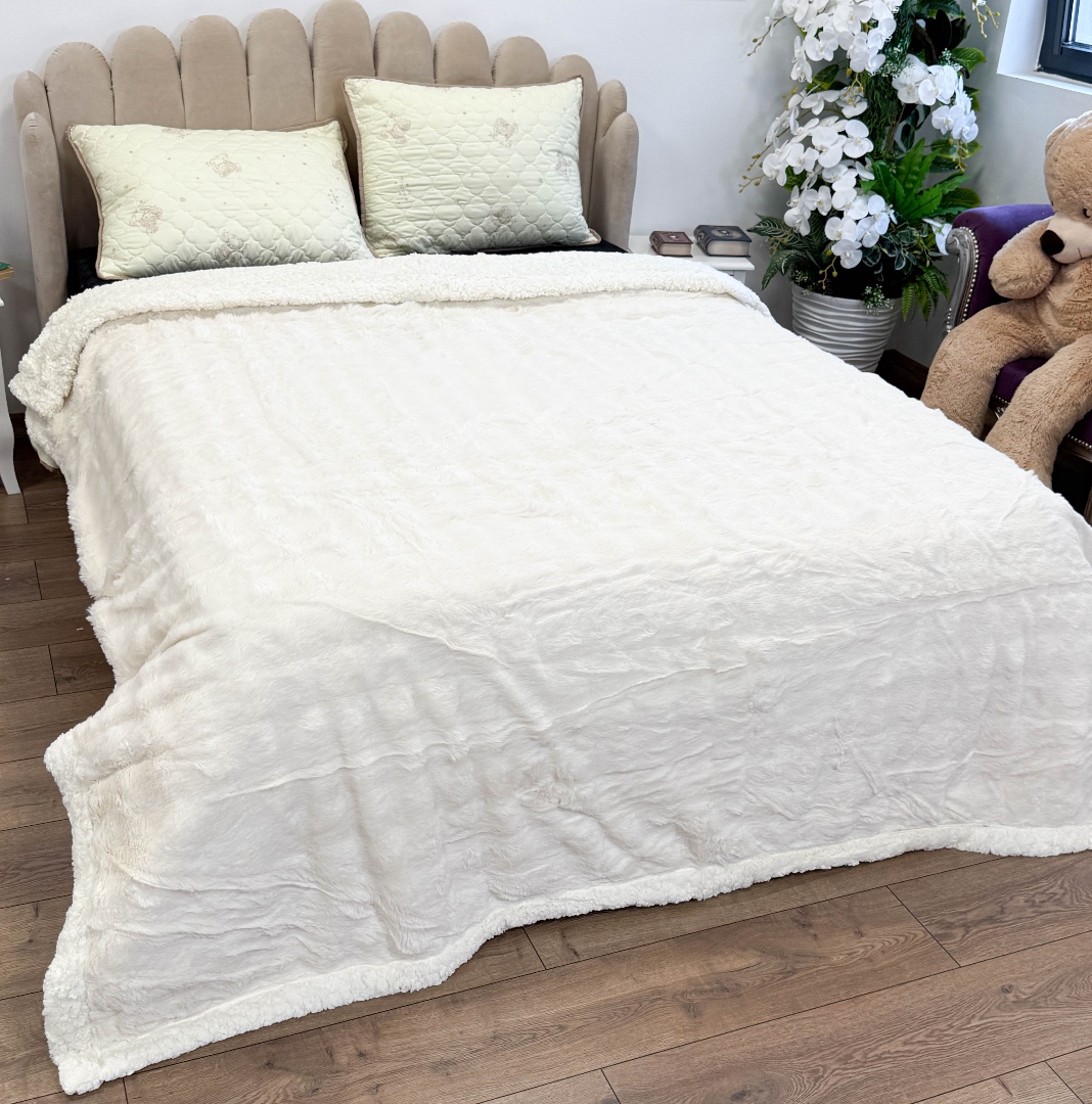 Patura Cocolino cu Blanita Sherpa 200x230cm, model cu Blanita Wave, Alb - 2 | YEO