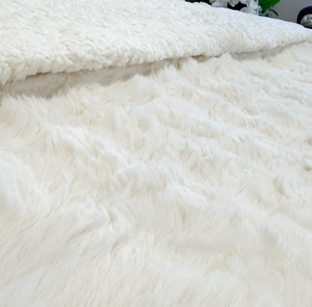 Patura Cocolino cu Blanita Sherpa 200x230cm, model cu Blanita Wave, Alb - 4 | YEO