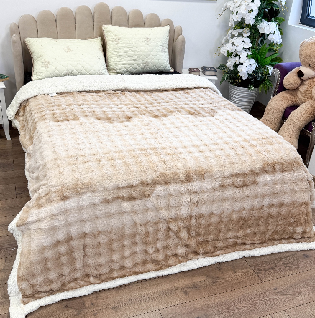 Patura Cocolino cu Blanita Sherpa 200x230cm, model cu Blanita Wave, Alb, Bej - 2 | YEO