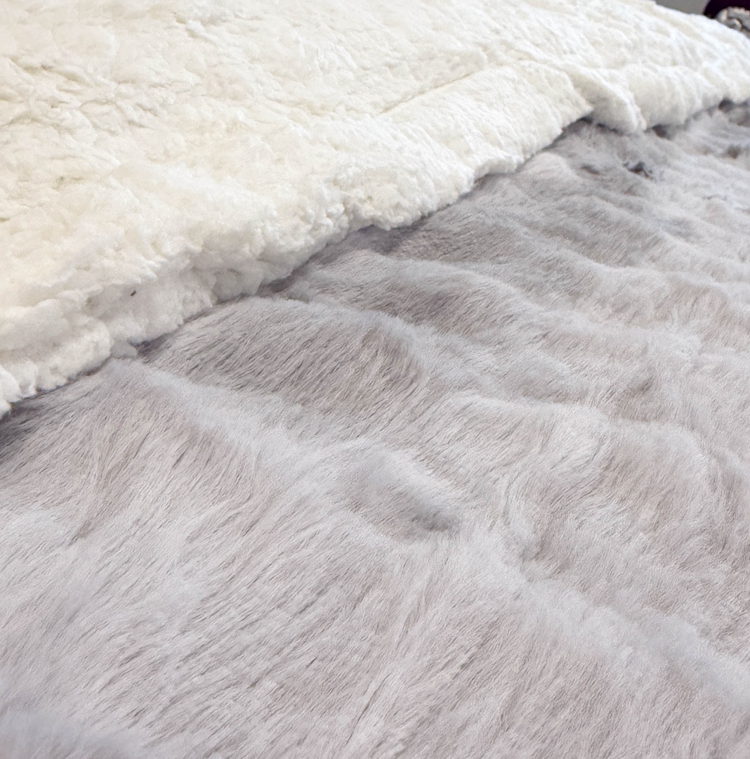 Patura Cocolino cu Blanita Sherpa 200x230cm, model cu Blanita Wave, Alb, Gri - 4 | YEO