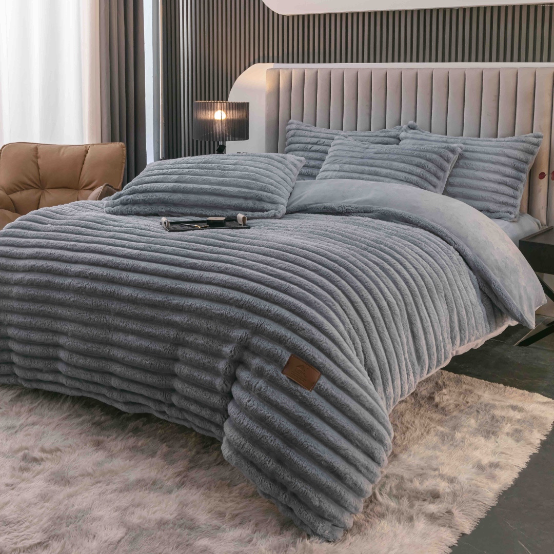 Lenjerie Deluxe, Jojo Home, 4 Piese, Blanita Shorthair si CoCoLiNo, cu Elastic Perimetral, Gri Albastrui - 1 | YEO