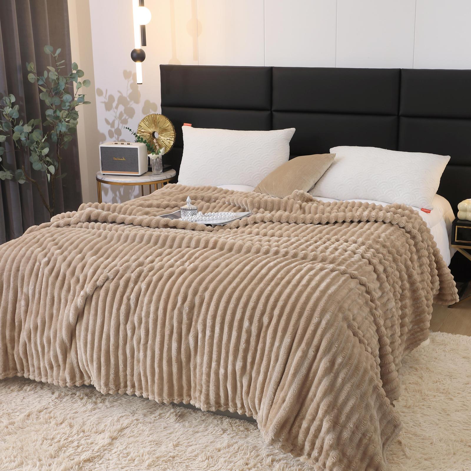 Patura pufoasa CoCoLiNo, 200x230cm, Jojo Home, Bej deschis - 3 | YEO