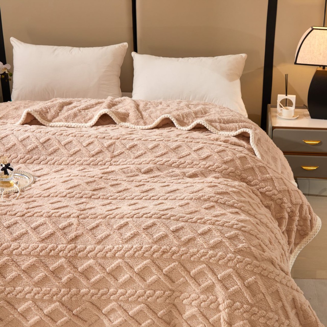 Patura Premium, 200x230cm, CoCoLiNo, Grofata, cu Model 3D Tip Tricotaj si Bordura din Blanita Contrastanta – Eleganta si Caldura Absoluta, Bej - imagine 3