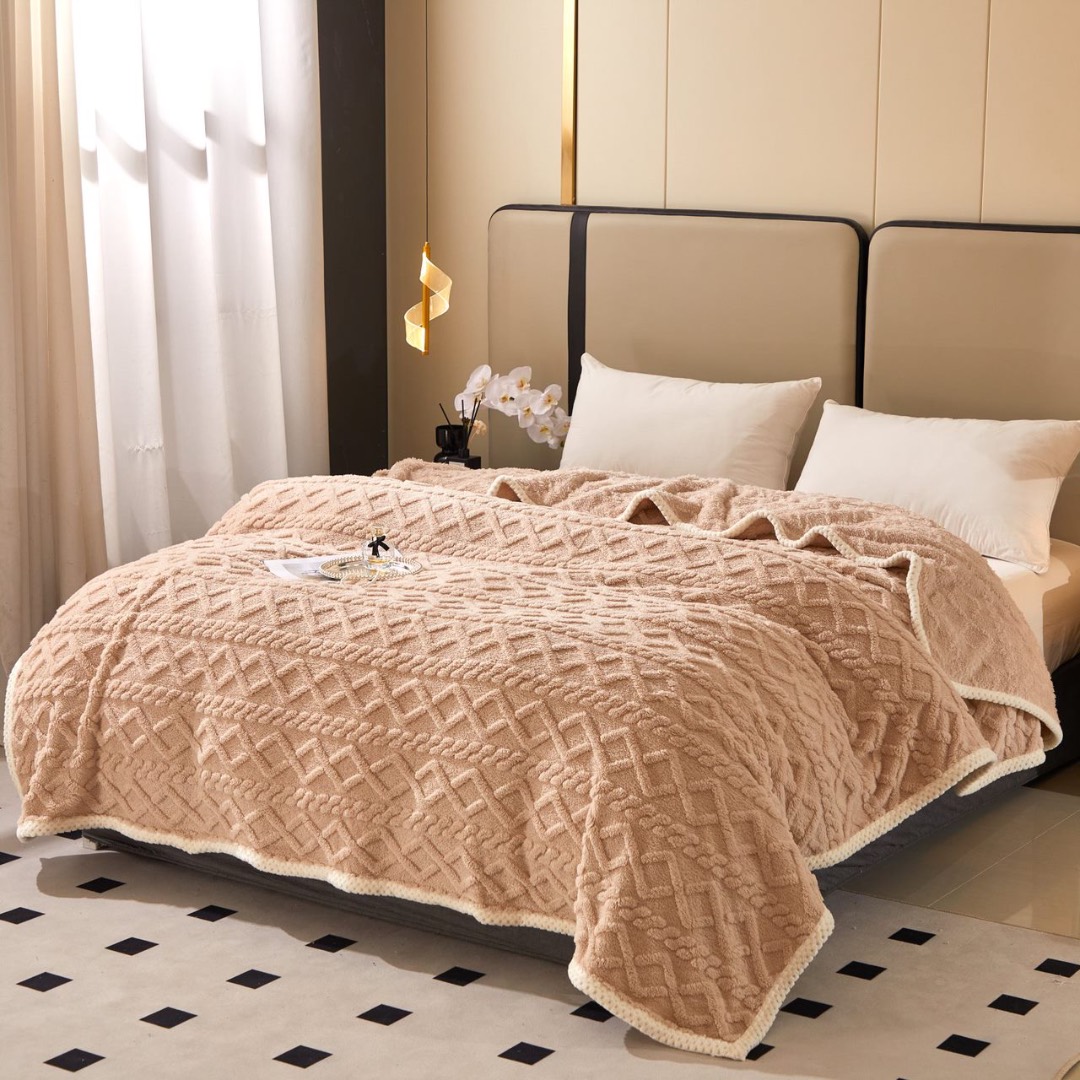 Patura Premium, 200x230cm, CoCoLiNo, Grofata, cu Model 3D Tip Tricotaj si Bordura din Blanita Contrastanta – Eleganta si Caldura Absoluta, Bej - imagine 6
