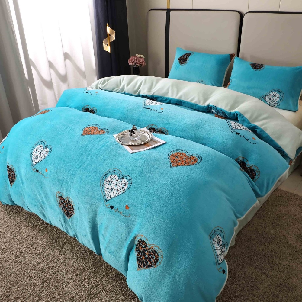 Poze Lenjerie pat dublu, Super Pufoasa COCOLINO, 4 piese, Bleu, inimioare cumparamisim.ro