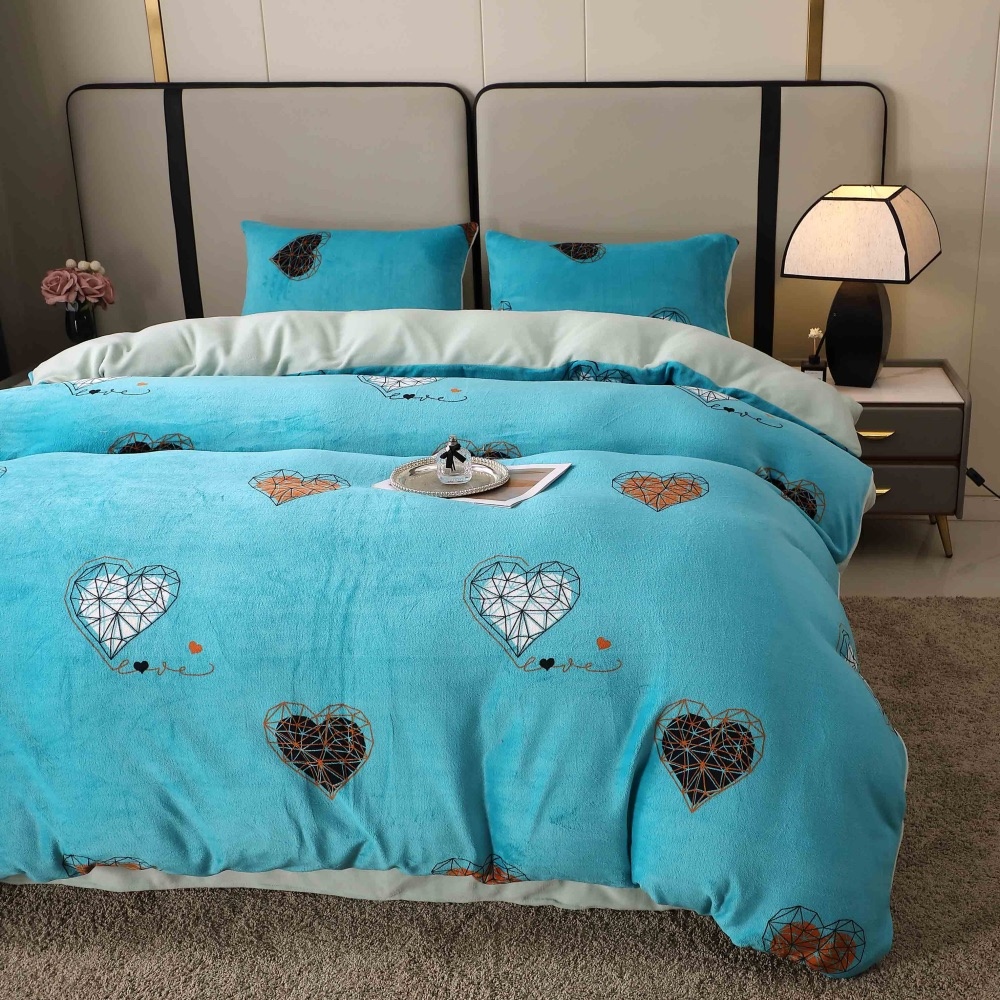 Poze Lenjerie pat dublu, Super Pufoasa COCOLINO, 4 piese, Bleu, inimioare cumparamisim.ro