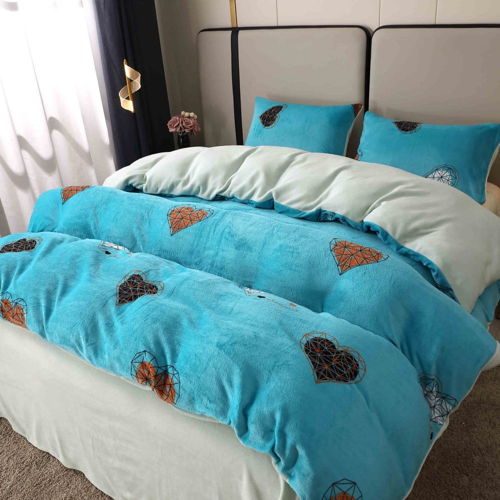 Poze Lenjerie pat dublu, Super Pufoasa COCOLINO, 4 piese, Bleu, inimioare cumparamisim.ro