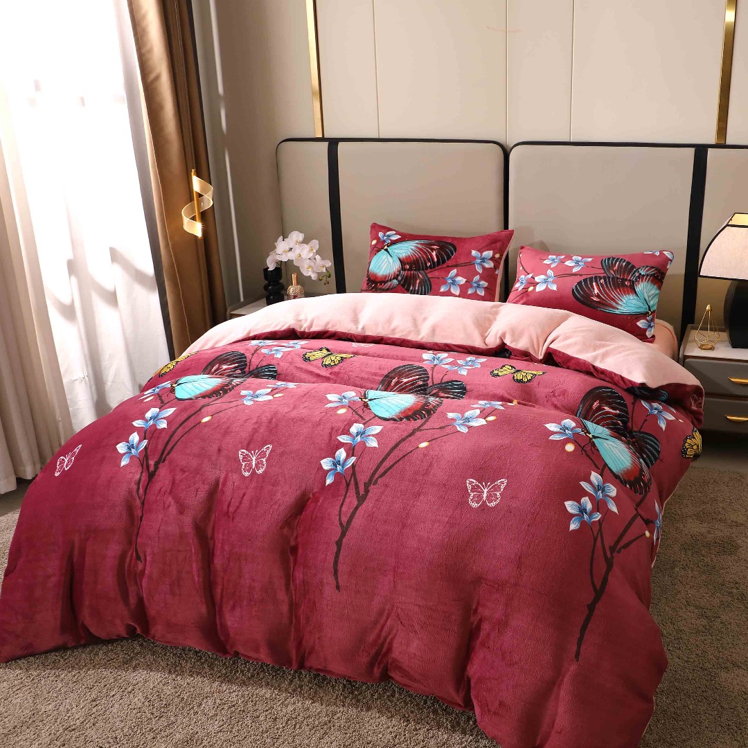 Poze Lenjerie pat dublu, Super Pufoasa COCOLINO, 4 piese, Grena, Fluturi cumparamisim.ro