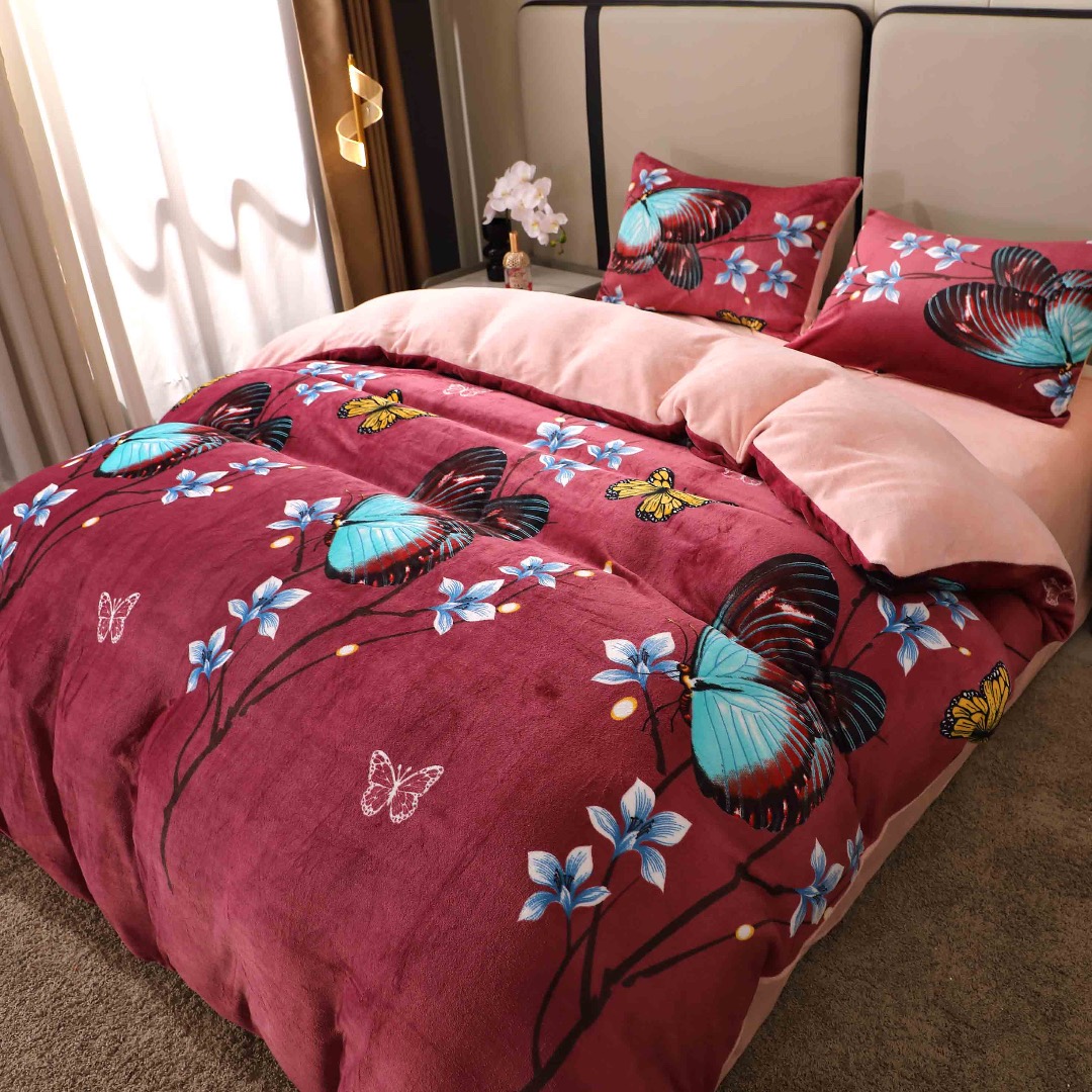 Poze Lenjerie pat dublu, Super Pufoasa COCOLINO, 4 piese, Grena, Fluturi cumparamisim.ro