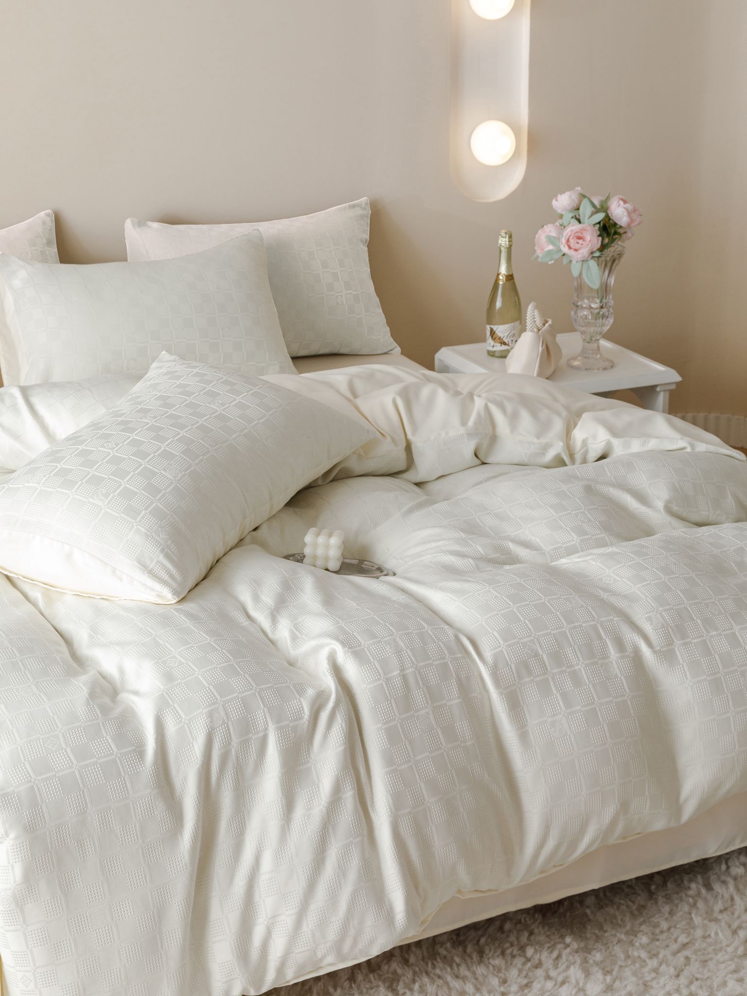 Poze Lenjerie pat dublu, JACQUARD FINETAT, 6 piese, Jojo Home, Crem cumparamisim.ro